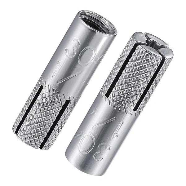 Thả chốt neo vào